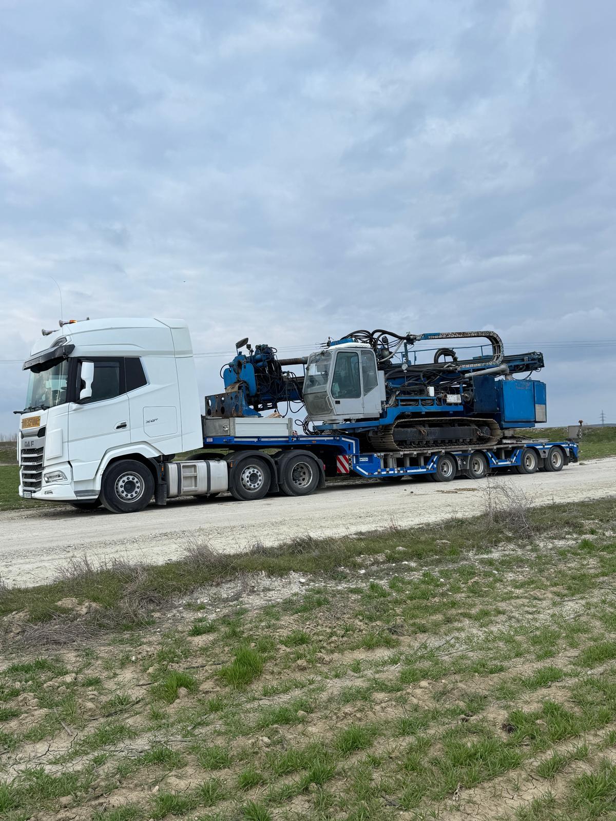 Transport utilaj foraj