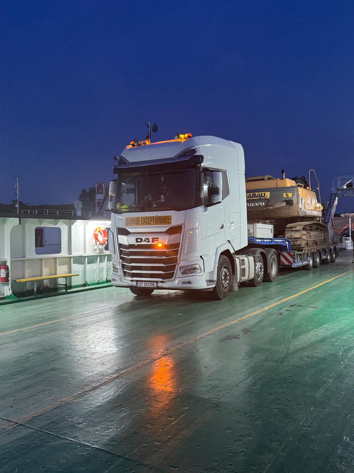 Transport DAF feribot noapte
